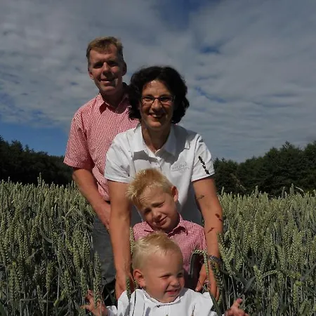 Farm stay Erlebnisbauernhof Urak
